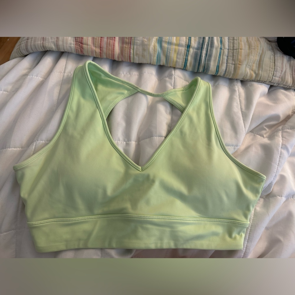 Buffbunny collection Maraschino sports bra